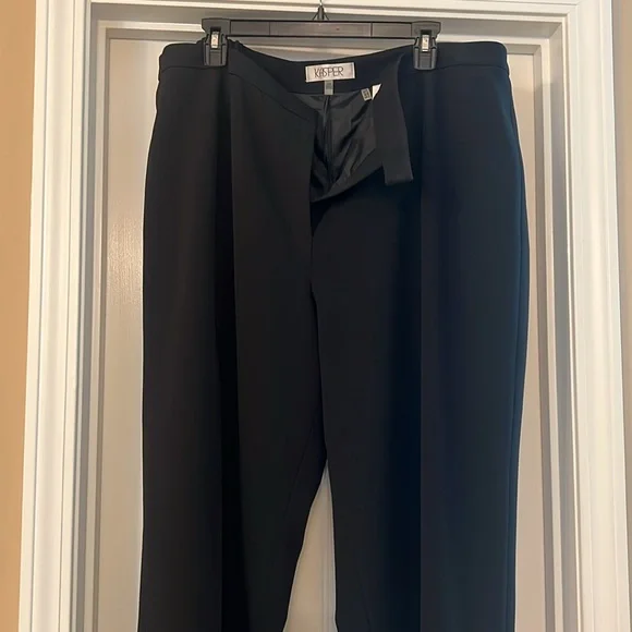 Kasper Women’s Classic Black Dress Pants - Picture 2 of 5